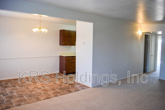 Building Photo - 7710 Colonial Point Ln Unit 9-A Rental