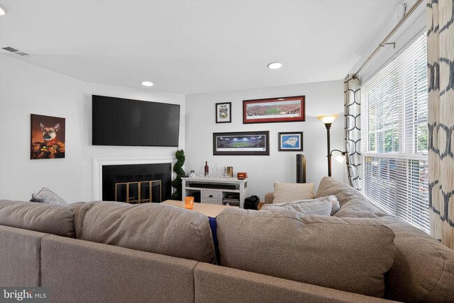 Photo - 6118 Bristol Way