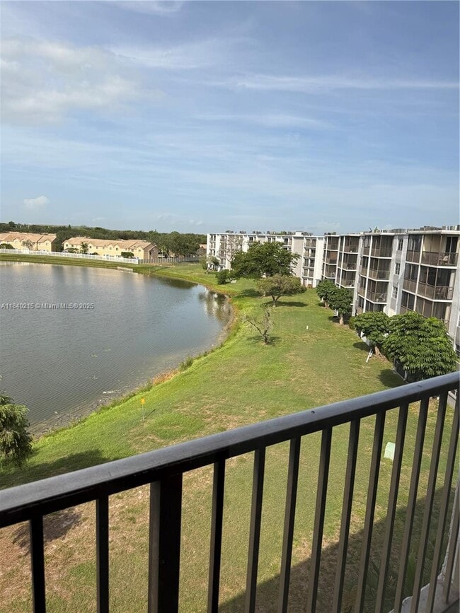 Photo - 8600 N Sherman Cir Condo Unit 507