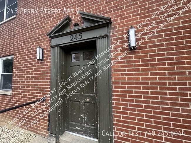 Building Photo - 245 Perry St Unit 9