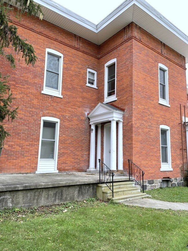 Photo - 203-2 6th Unit 203-2 6th St