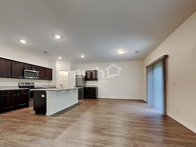 Photo - 152 Orion Way