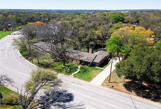 Photo - 3106 Hickory Rd