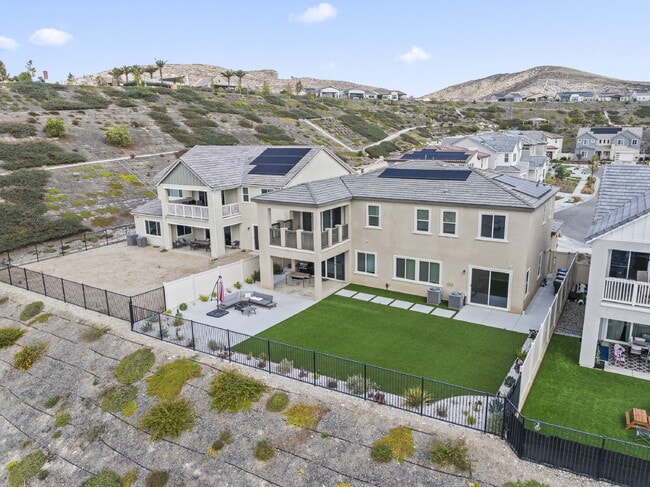 Photo - "Spacious Santa Clarita Sanctuary: 4-Bedro...