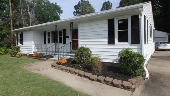 Photo - Wonderful 3 Bed 1 Bath House w/ Bonus Room!