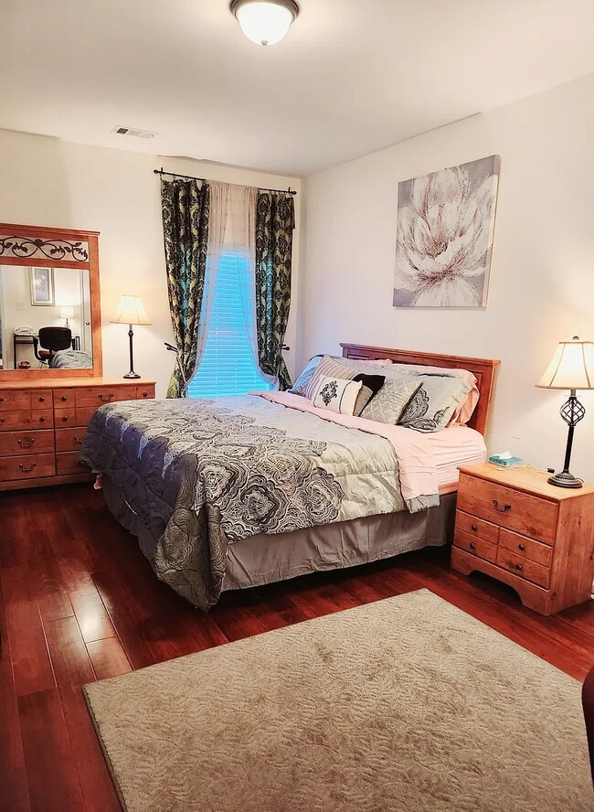 Photo - Room in House on Kestrel Cir