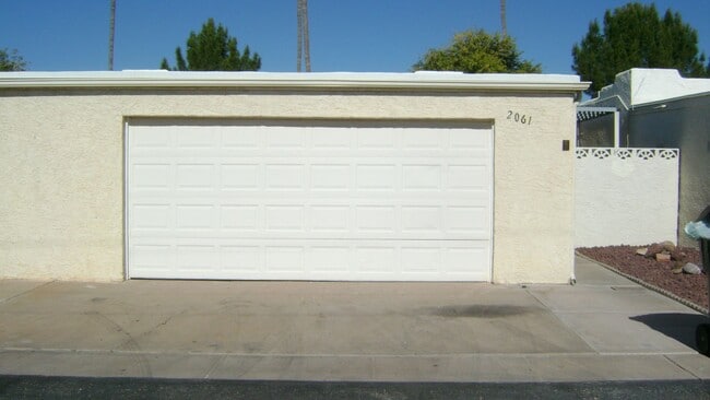 Building Photo - 2bed/2bath Townhome in Mesa
