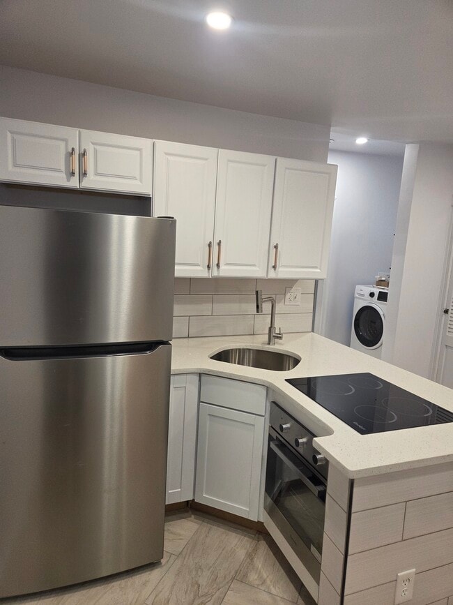 Photo - 3408 Goodman St