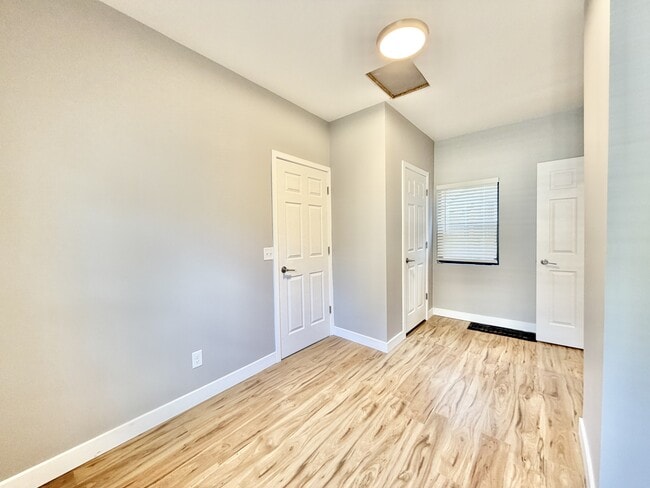 Photo - 425 S Jackson St