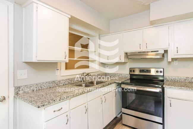 Photo - 1916 Wellborn Dr
