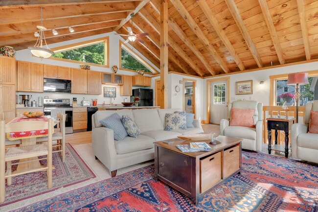 19 Rock Haven Dr