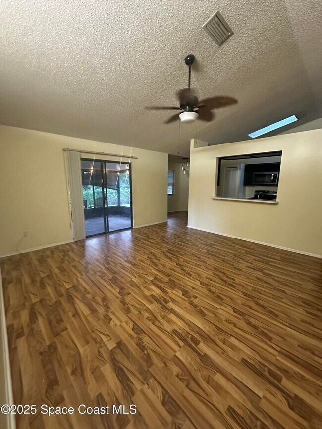 Photo - 1022 Ulster Ave SE