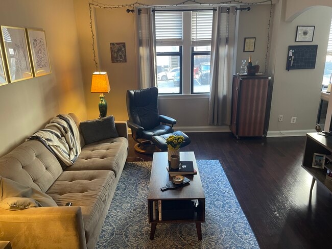 Building Photo - 2515 K St NW Unit 212 Rental
