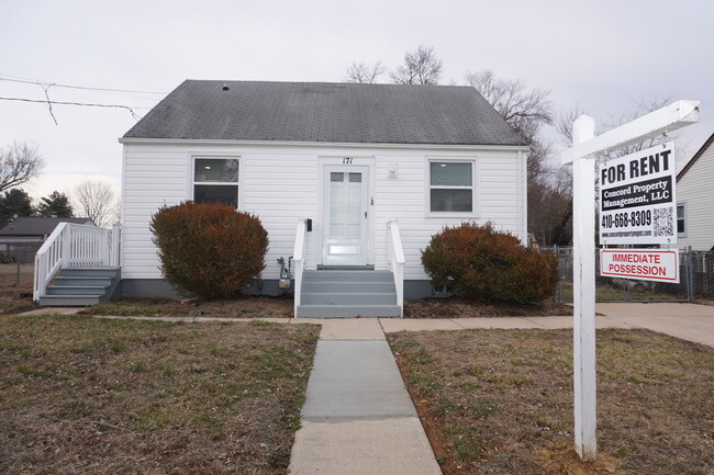 Photo - 171 Bannister Ave House