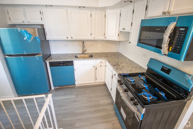 Building Photo - 2848 S 11th St Rental