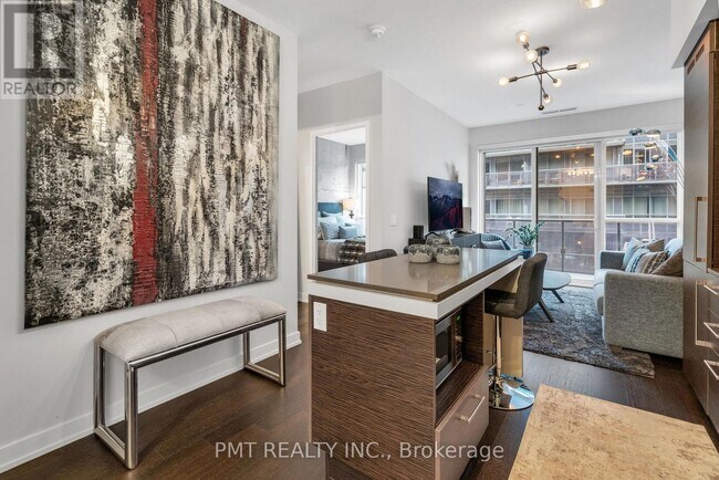 Photo - 1030 King St W Unit 1046