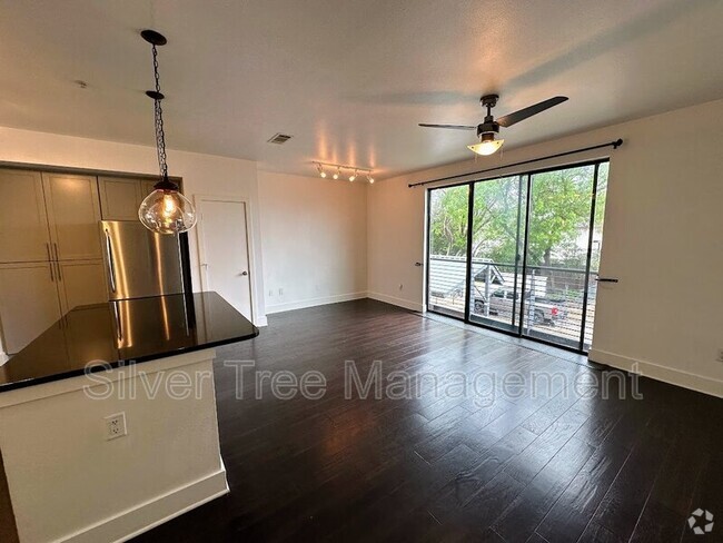 Building Photo - 4605 Cedar Springs Rd Unit Apt 234