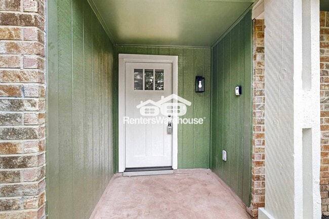 Photo - 1207 Creekwood Ct