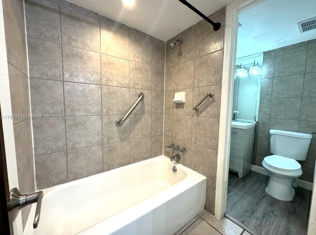 Photo - 7450 Miami Lakes Dr Unidad C108