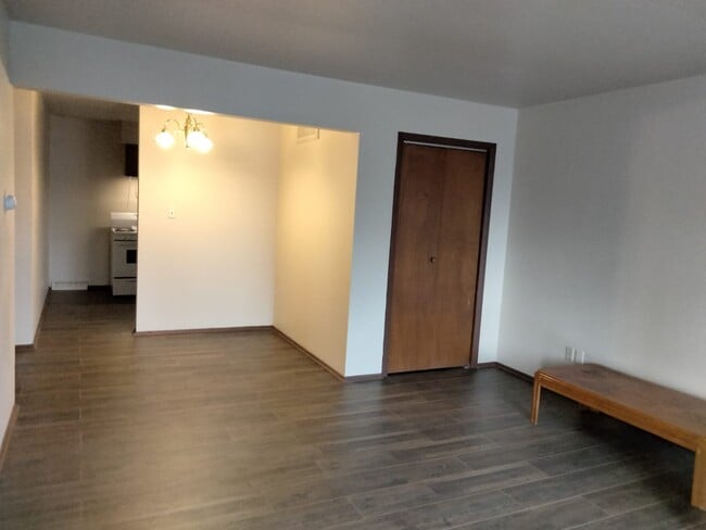 Living room - 7 Garfield Ave Unit #3