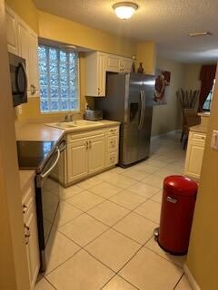 Photo - 144 Weybridge Cir