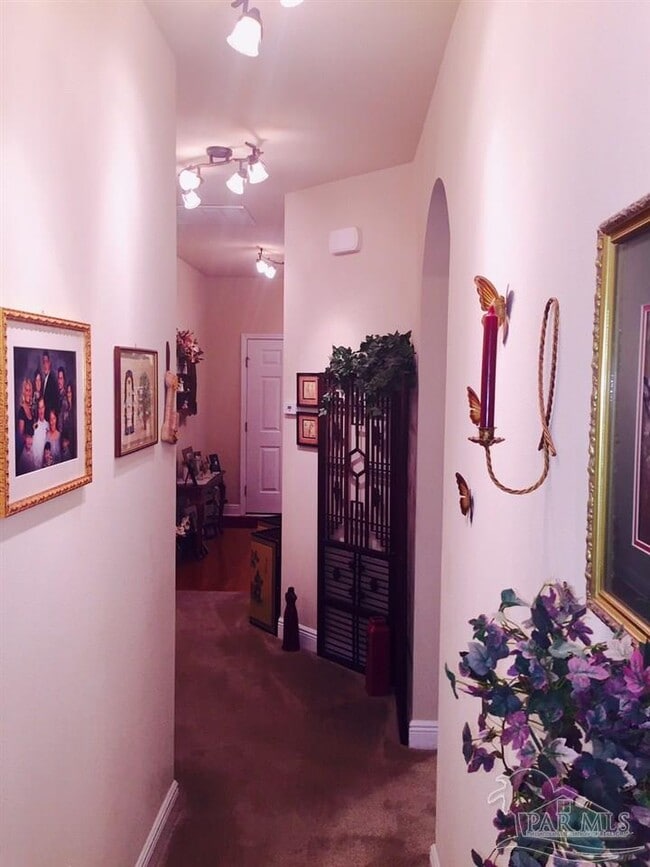 Photo - 6716 Barnwood Dr