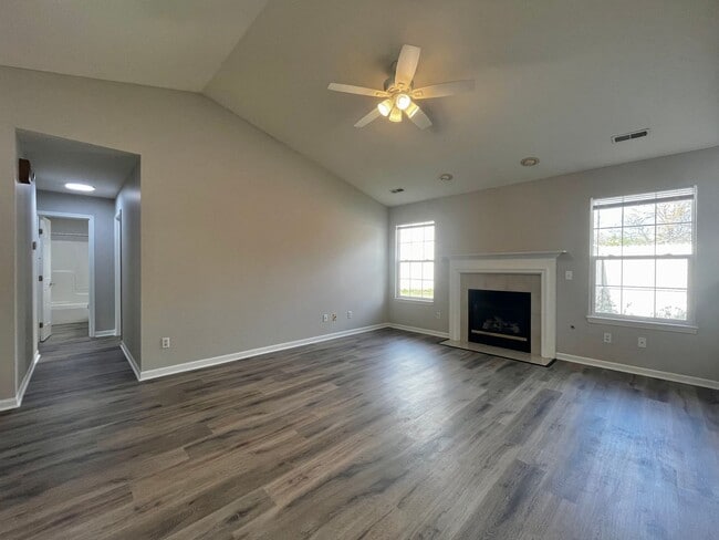 Photo - 7717 Frontier Ave