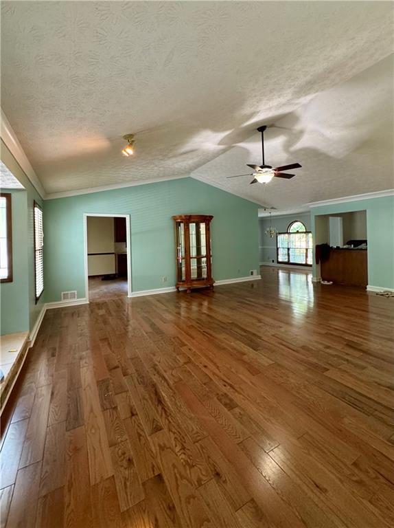 Photo - 910 Thousand Oaks Dr