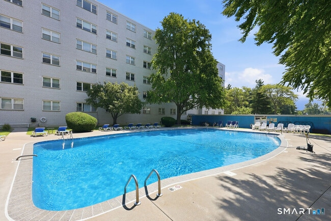 Photo - 889 Farmington Ave Unit 3K
