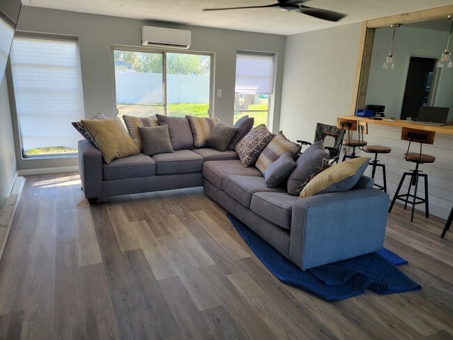 Photo - 22227 Hernando Ave