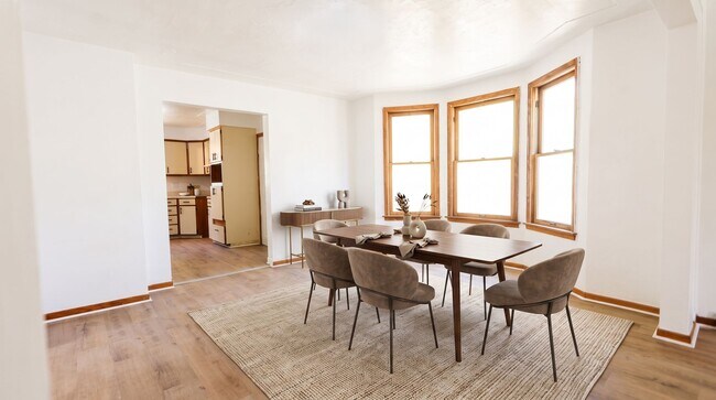 Photo - 816 W 22nd St