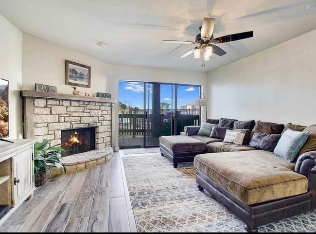 Photo - 509 Short Circuit Unit 108