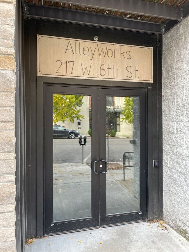 Photo - Alleyworks