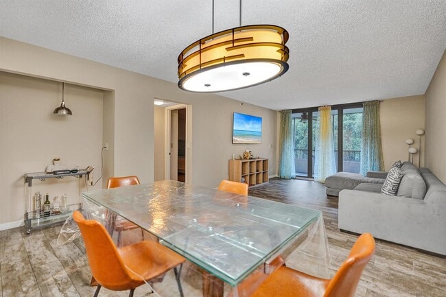 Building Photo - 1850 Homewood Blvd Unit crosswinds