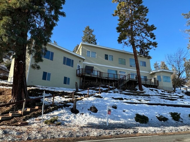 Photo - 1731 Lakeshore Dr