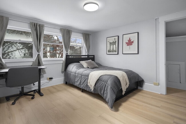 Unidad 6 - 104 Harvard Place