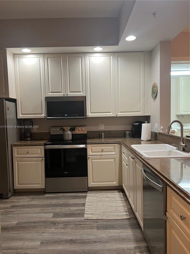 Photo - 37 Harbour Isle Dr E Condo Unit 206
