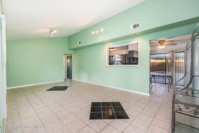 Photo - 2155 Palm Ave