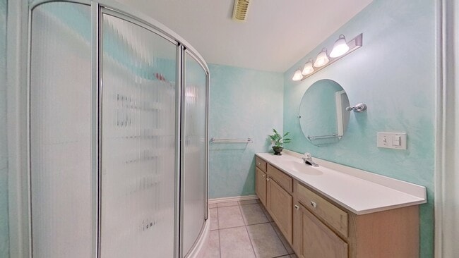 Photo - 4221 Stagecoach Ave