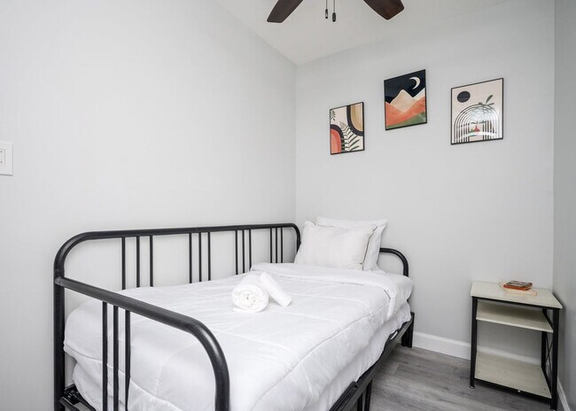 Photo - 215 Piedmont Ave NE Unit ID1299412P