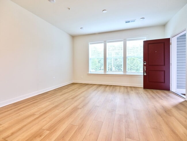 Photo - 16076 Frederick Rd