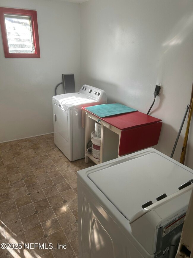 Photo - 258 Capella Rd