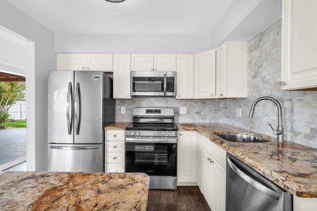 Photo - 1740 NE 64th St