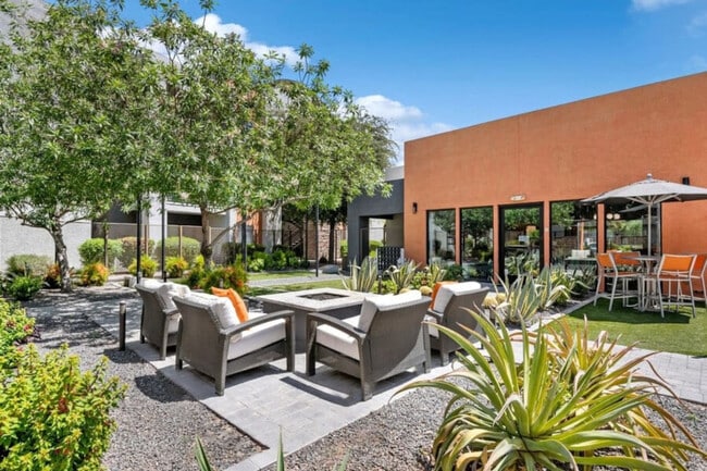 Photo - 15164 N 140th Dr Unidad ID1370240P