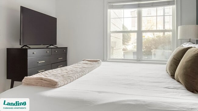925 Canterbury Rd NE Unit 12-1231