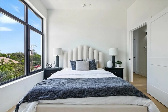 Photo - 430 E 8th St Unidad 430