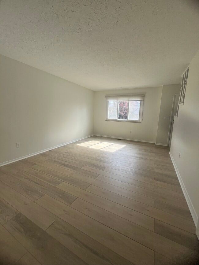 Photo - 1967 Slaton Ct