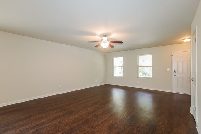 Photo - 40 Camden Pl