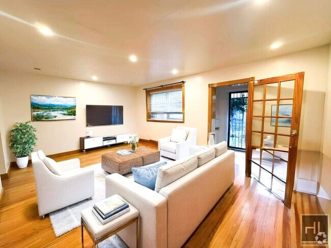 Building Photo - 60 STREET Unit 1 Rental