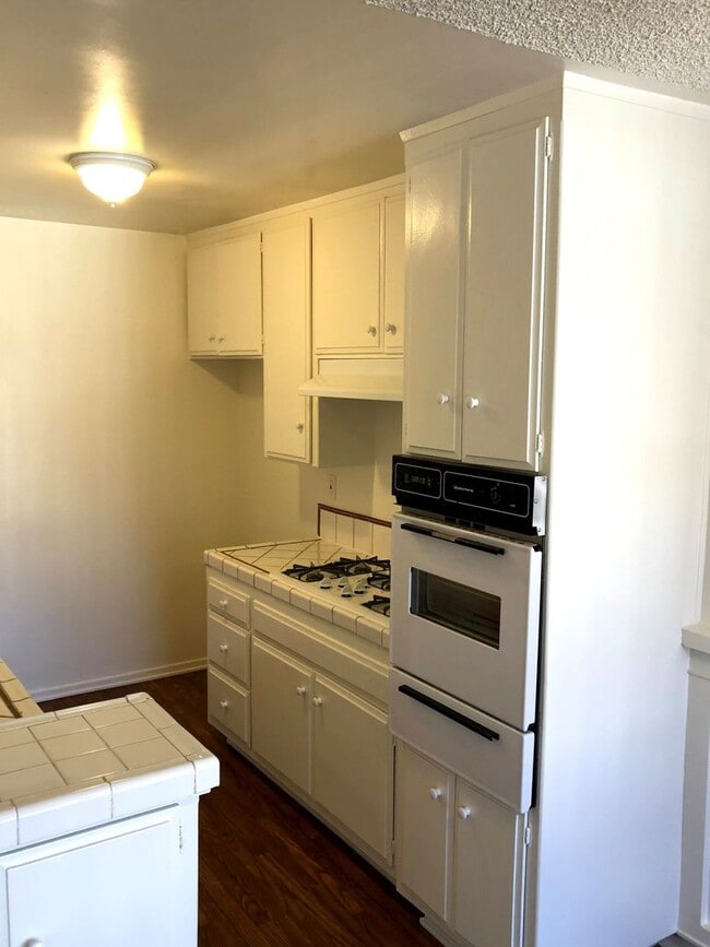 Photo - Large, spacious and bright 1bd/1ba central to everything! Unit #15